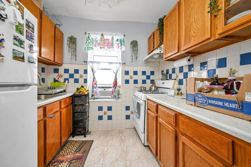 More Photos Of 40-12 67th St, Woodside Apartments For Sale