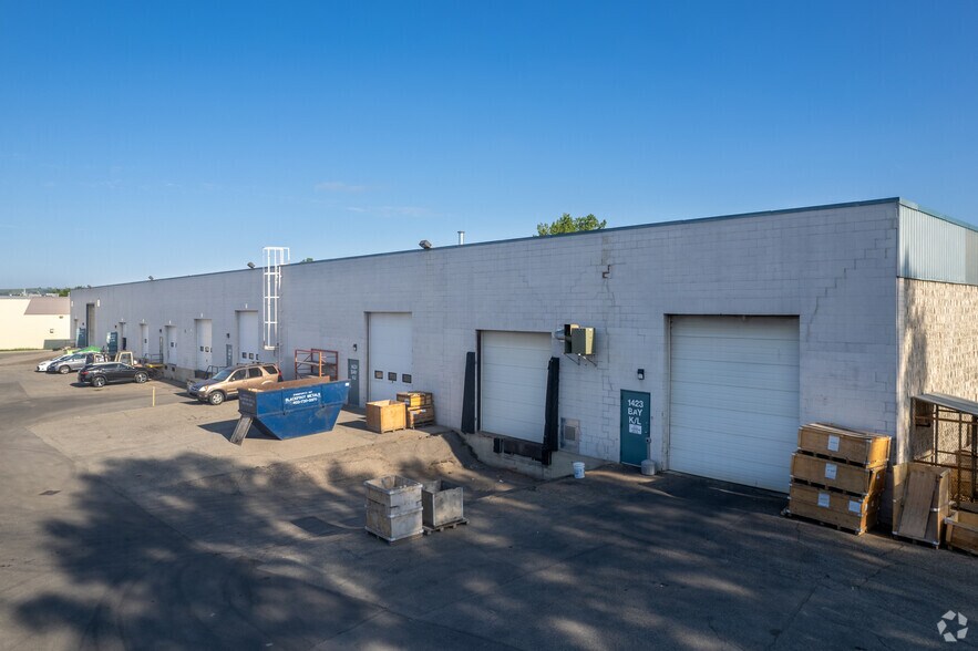More Photos Of 1423 45th Ave NE, Calgary Warehouse For Lease