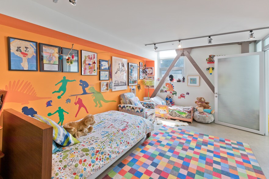 More Photos Of 2100 Abbot Kinney Blvd, Venice Office For Lease