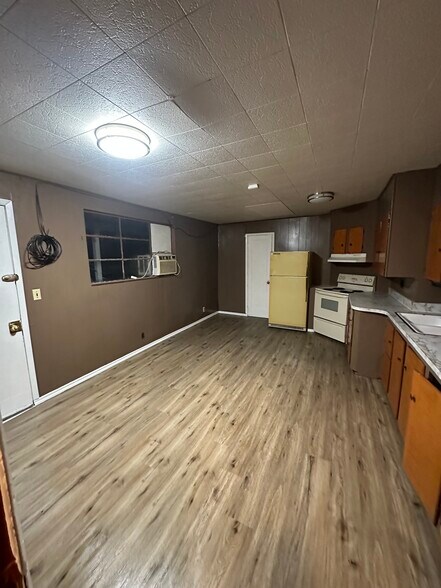 More Photos Of 616 Columbia Ave, Bridgeport Multifamily For Sale