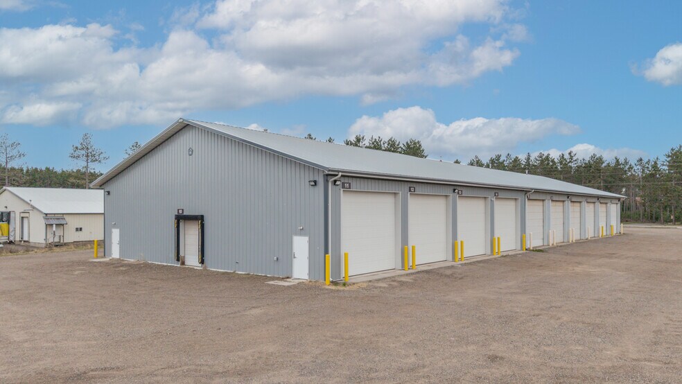 More Photos Of 1025 Pyle Dr, Kingsford Industrial For Sale
