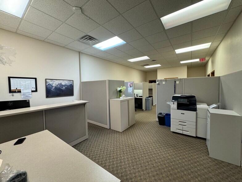 More Photos Of 300 S Pelham St, Rhinelander Office For Sale