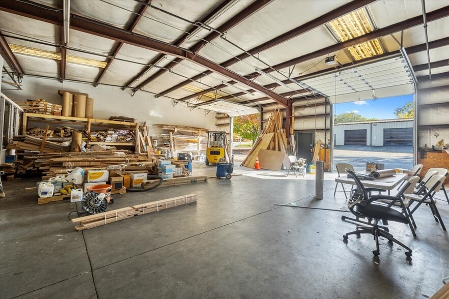 More Photos Of 605 Pierce St SE, Marietta Warehouse For Sale