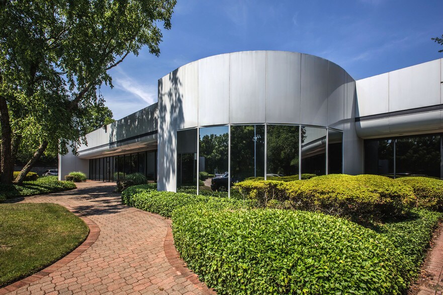 More Photos Of 425 Franklin Gateway SE, Marietta Unknown For Lease
