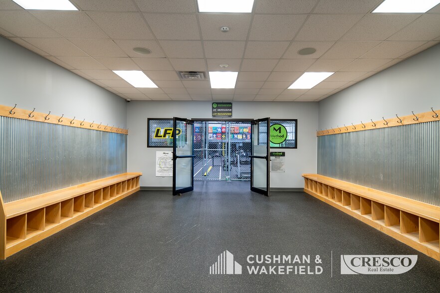 More Photos Of 7725 Victory Ln, North Ridgeville Warehouse For Lease