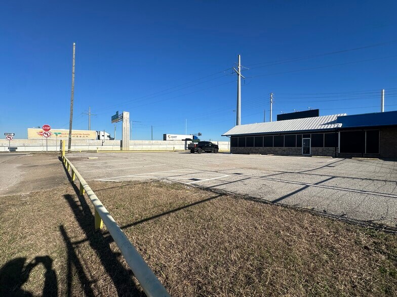 More Photos Of 2764 Interstate 30, Mesquite Land For Sale