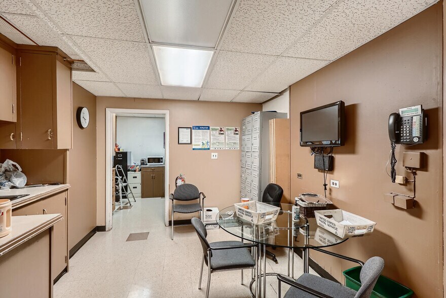 More Photos Of 5353 W Colfax Ave, Denver Office For Sale