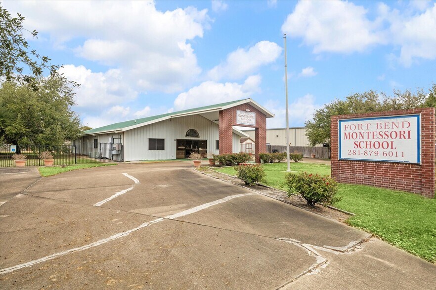 Primary Photo Of 12500 W Bellfort Ave, Houston Schools For Sale