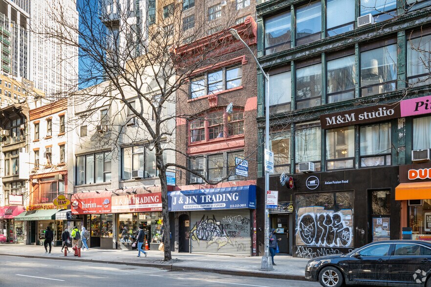 More Photos Of 822 Avenue of the Americas, New York Office For Lease