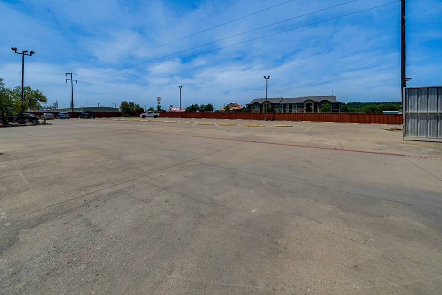 More Photos Of 215 NE 27th Ave, Mineral Wells Restaurant For Sale