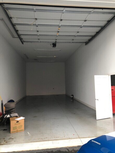 More Photos Of 18605 Northline Dr, Cornelius Self Storage For Sale