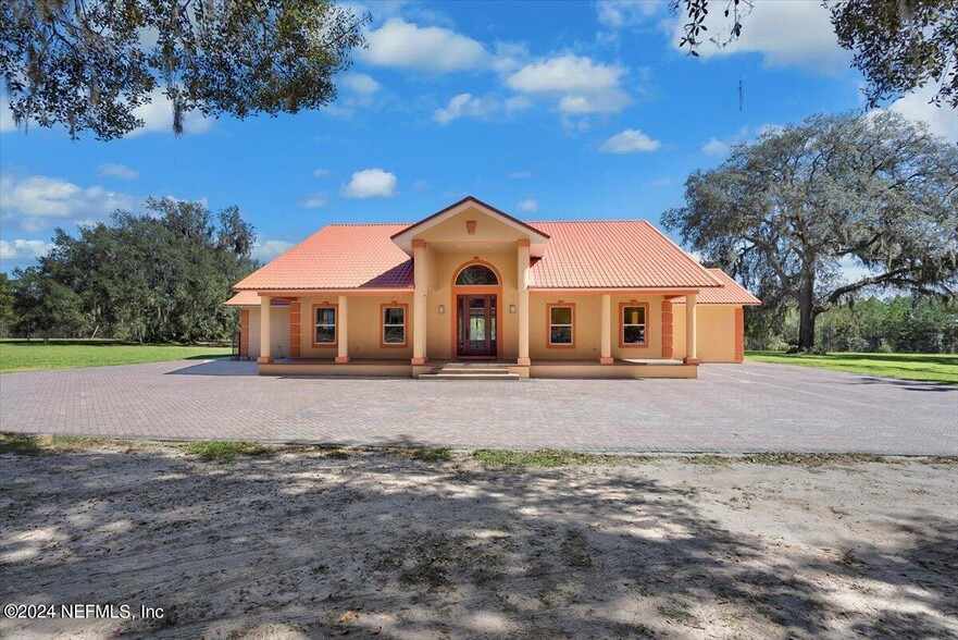 Primary Photo Of 258 Bostwick Cemetery Rd, Palatka Lodge Meeting Hall For Sale