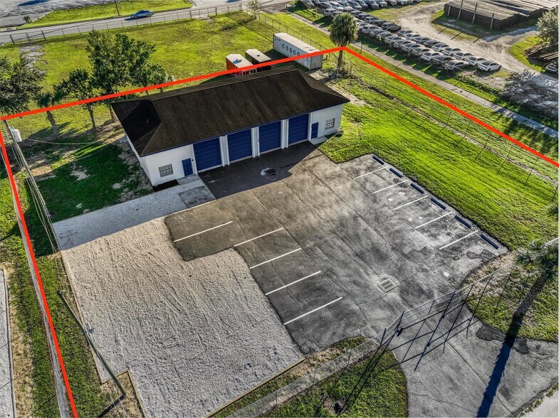 More Photos Of 170 W Mansfield St, Deland Warehouse For Lease