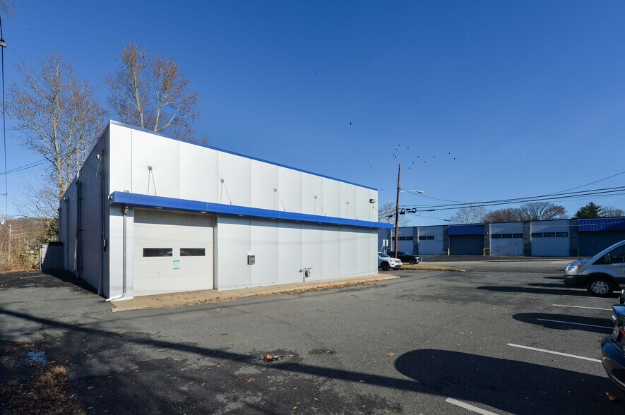 More Photos Of 20 Franklin Tpke, Mahwah Industrial For Lease