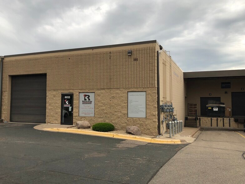 More Photos Of 8000-8090 NE University Ave, Minneapolis Manufacturing For Lease