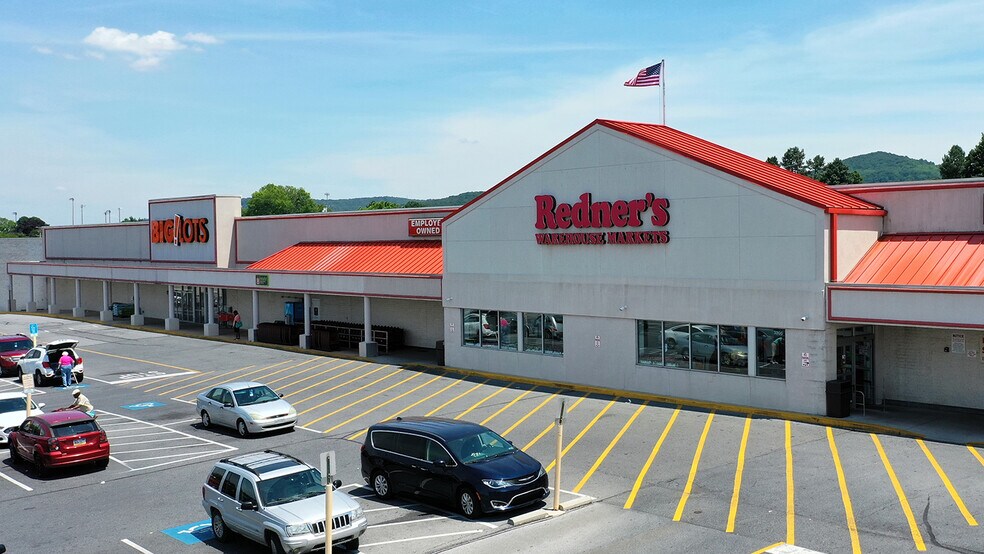 More Photos Of 3205-3215 N 5th St, Reading Unknown For Lease