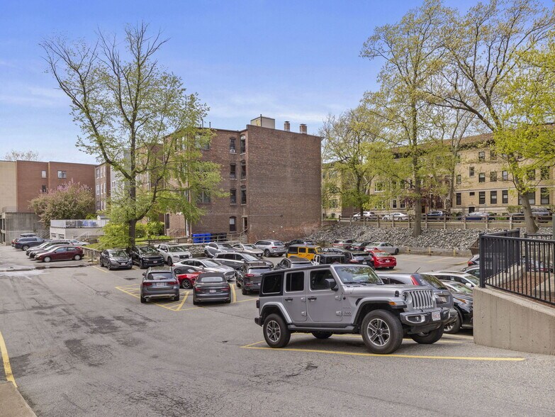 More Photos Of 1180 Beacon St, Brookline Hospital For Sale