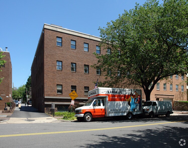 More Photos Of 412 1st St SE, Washington Medical For Lease
