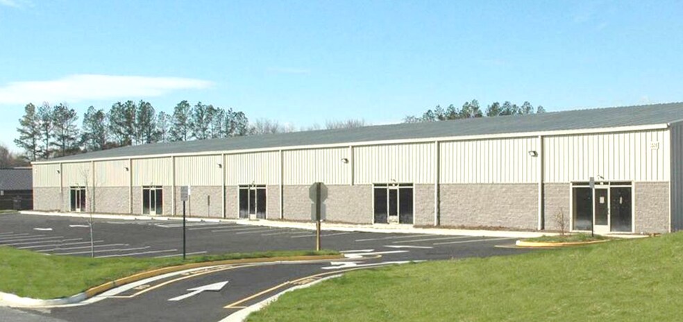 Primary Photo Of 3509 Shannon Park Dr, Fredericksburg Warehouse For Lease