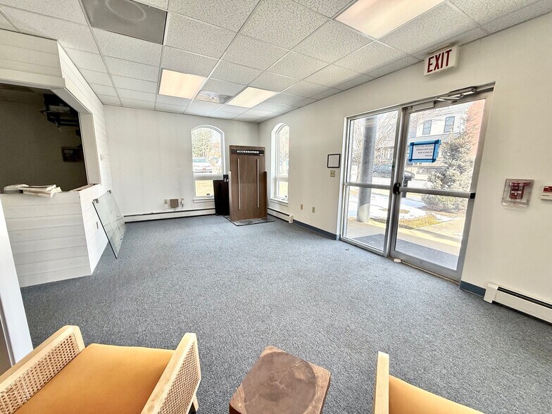 More Photos Of 624 S Prince St, Lancaster Flex For Sale