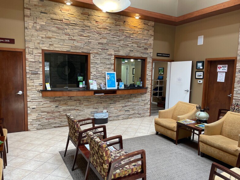 Primary Photo Of 2929 17th Ave, Longmont Office For Lease