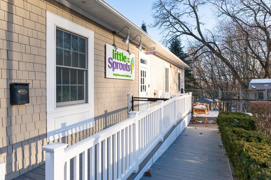 More Photos Of 36 Sparhawk St, Amesbury Daycare Center For Sale