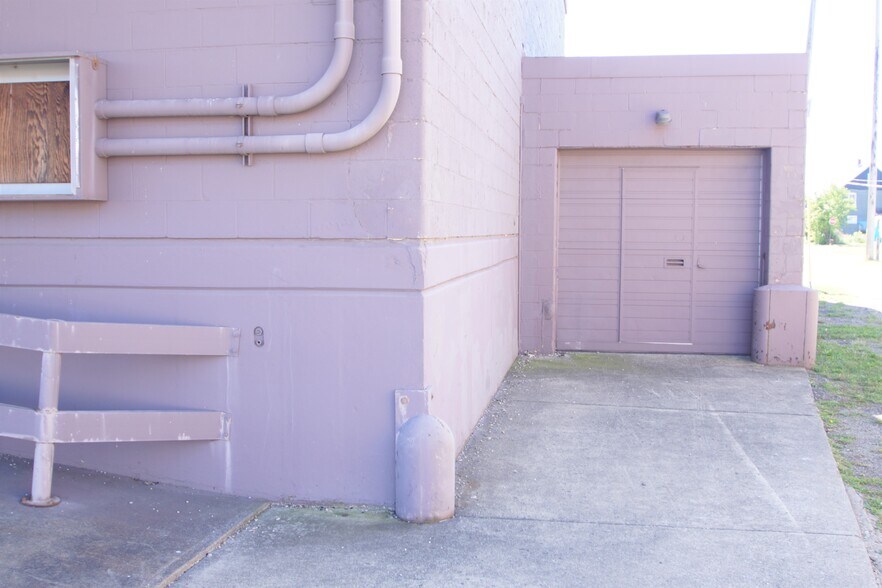 More Photos Of 1025 Market Ave S, Canton Warehouse For Sale