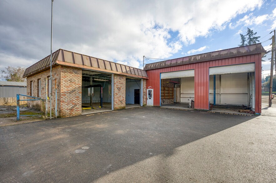More Photos Of 452 SE Main St, Willamina Auto Repair For Sale