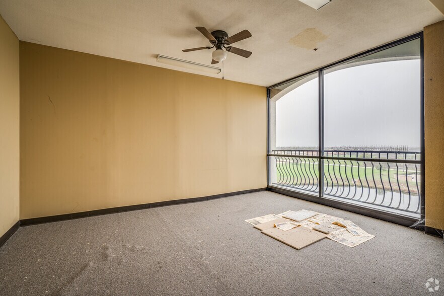 Photo of 4th Floor Ste 406