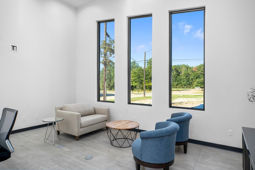 More Photos Of 2001 Tulane Dr, Lufkin Medical For Sale