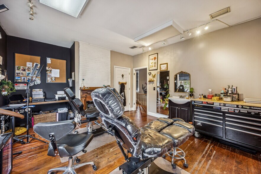 More Photos Of 218 Ash St, Fernandina Beach Freestanding For Sale
