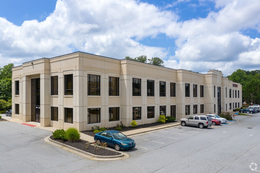 More Photos Of 34 Upper Riverdale Rd, Riverdale Medical For Lease