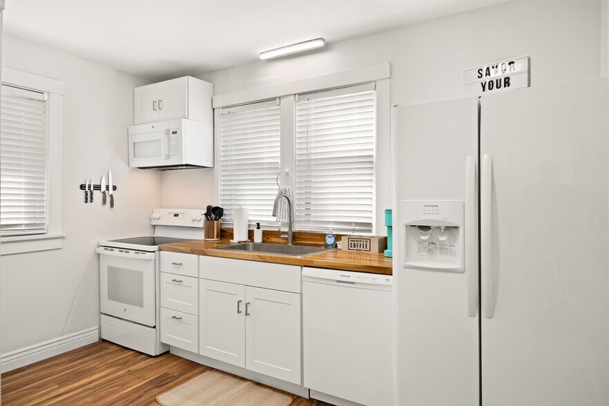 More Photos Of 810 E Sciota Ave, Peoria Heights Multifamily For Sale