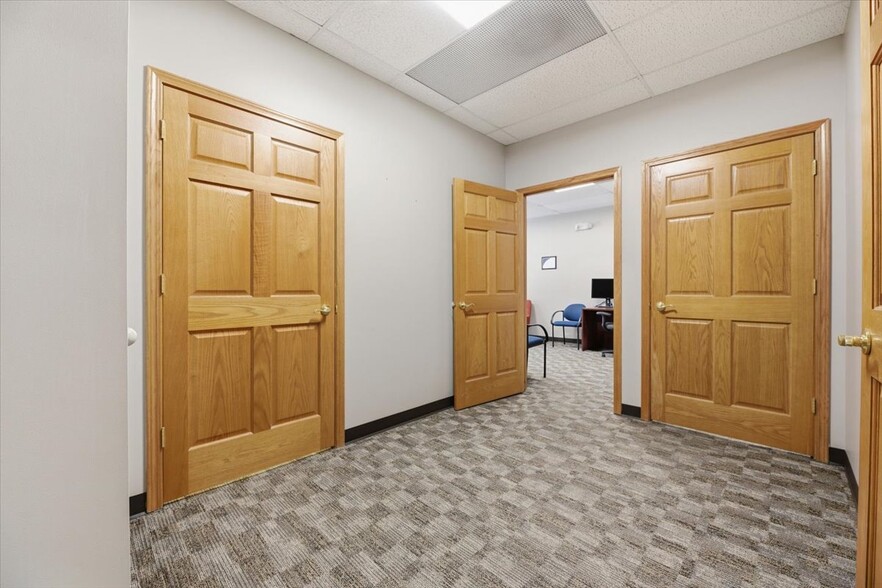 More Photos Of 600 S 4th St, Council Bluffs Office For Lease