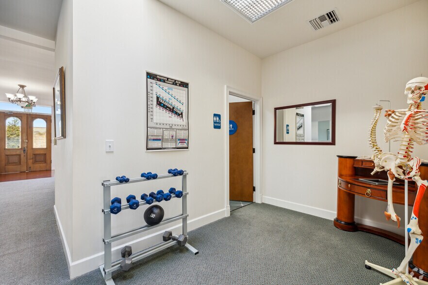 More Photos Of 1160 El Camino Real, San Carlos Office For Sale