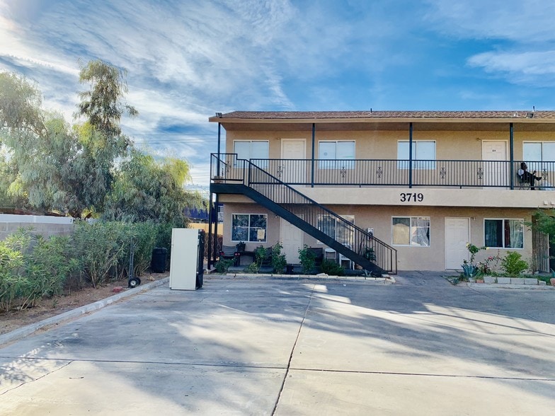 More Photos Of 3719 Royal Crest St, Las Vegas Apartments For Sale