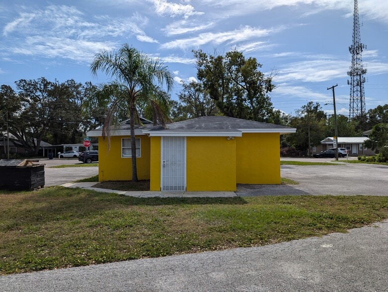 More Photos Of 1901 W Sligh Ave, Tampa Office For Sale