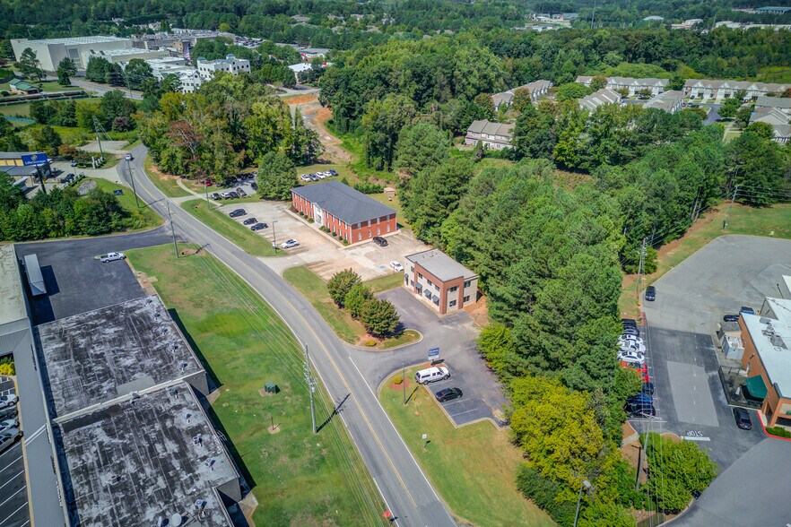 More Photos Of 3625 Hutchinson Rd, Cumming Office For Lease