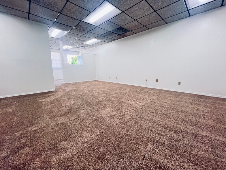 More Photos Of 365 Broadway, El Cajon Office For Lease