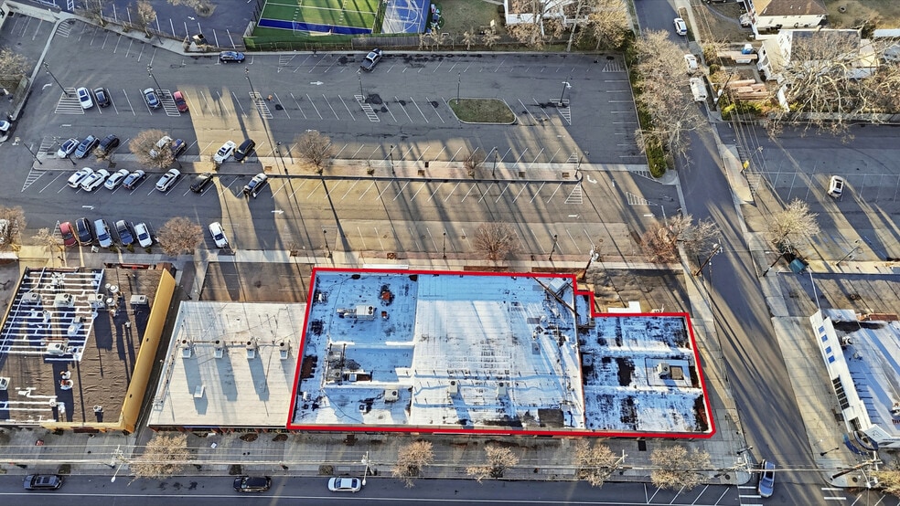 More Photos Of 117-133 Merrick Ave, Merrick Storefront For Lease