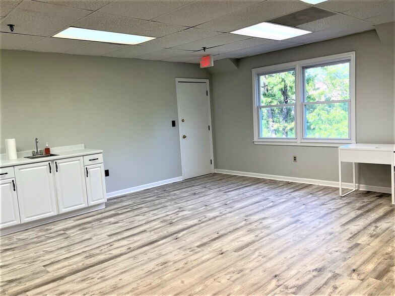 More Photos Of 330 Boston Rd, Billerica Medical For Sale