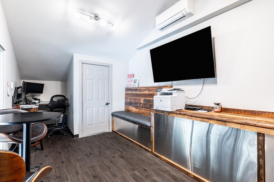 More Photos Of 425 Gum St, North Little Rock Auto Repair For Sale