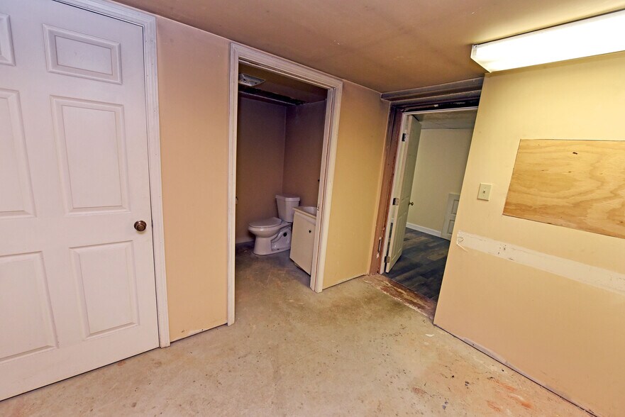 More Photos Of 10 Deer Crossing Trl, Blairsville Office For Sale