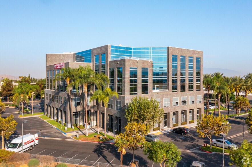 More Photos Of 1650 Spruce St, Riverside Office For Lease