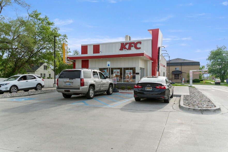 More Photos Of 18303 Joy Rd, Detroit Fast Food For Sale