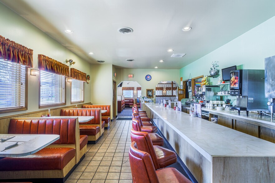 More Photos Of 679 S Main St, Chambersburg Restaurant For Sale