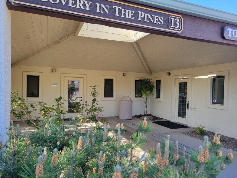 More Photos Of 919 12th Pl, Prescott Medical For Sale