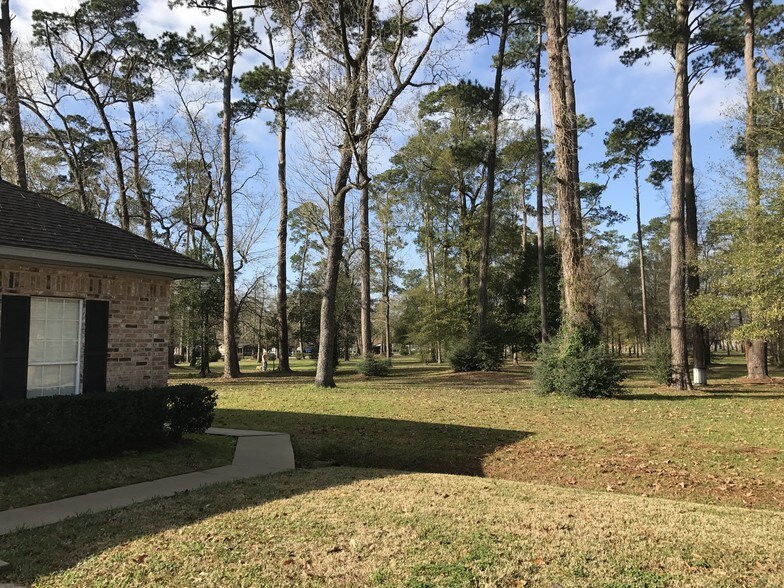 More Photos Of 3560 Delaware St, Beaumont Medical For Sale