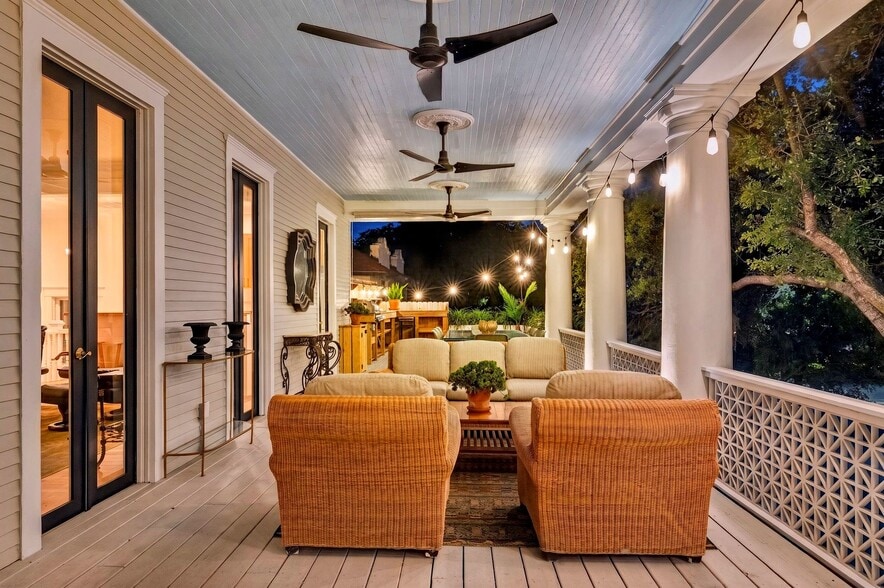 More Photos Of 107 E 35th St, Savannah Office For Sale