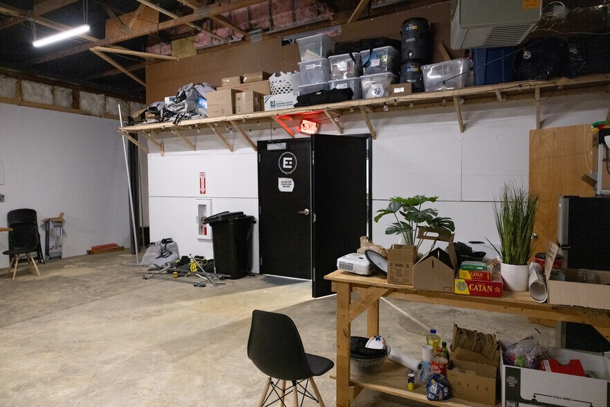 More Photos Of 2807 Lake Michigan Dr NW, Grand Rapids General Retail For Lease